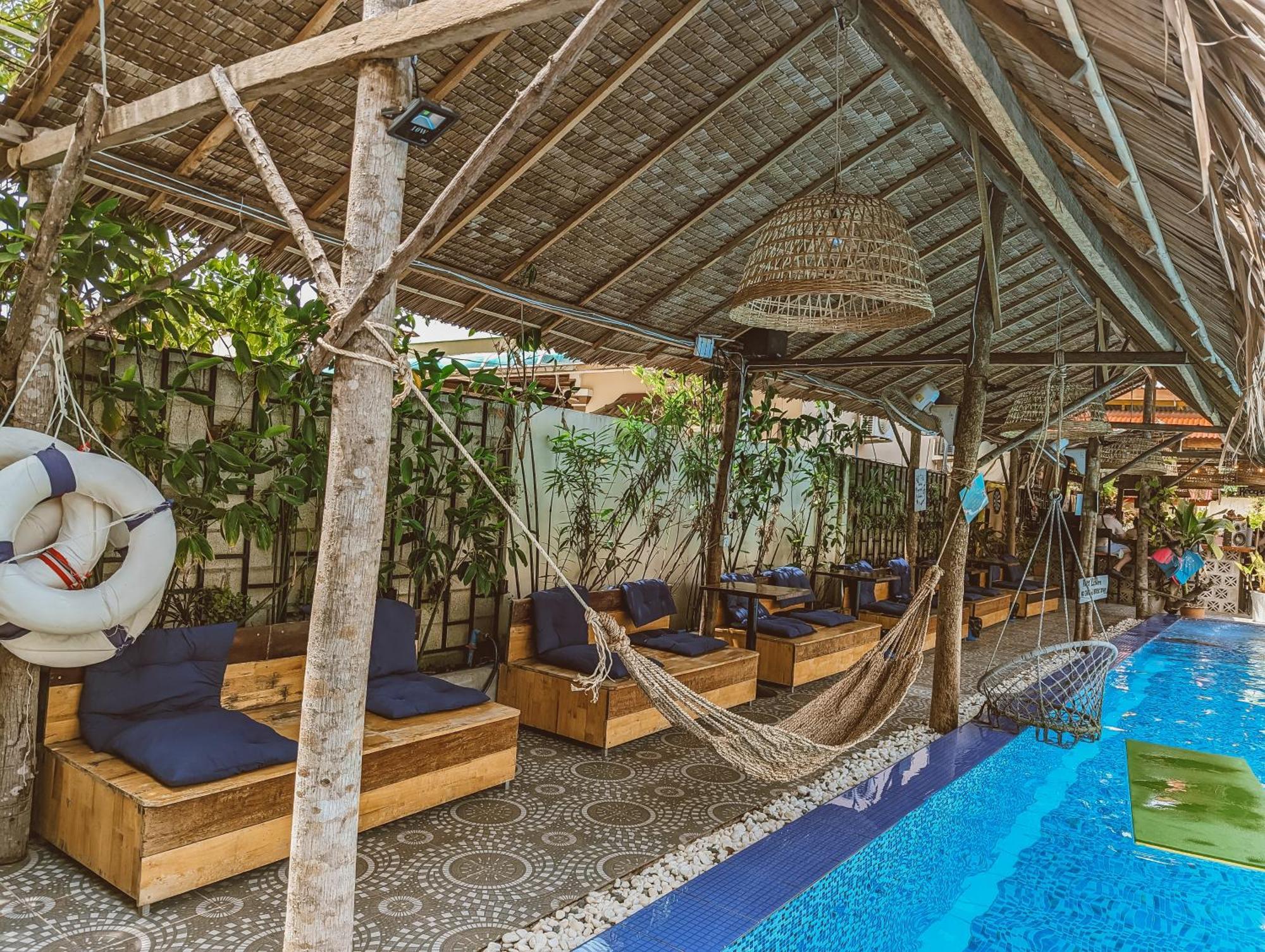 Yellow Star Hostel Кампот Экстерьер фото