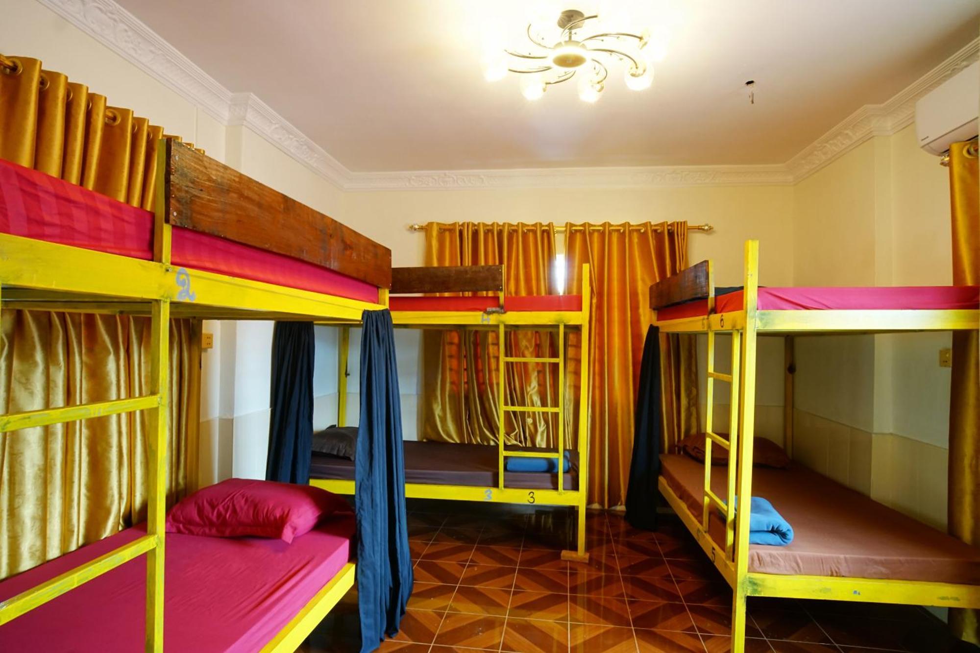 Yellow Star Hostel Кампот Экстерьер фото